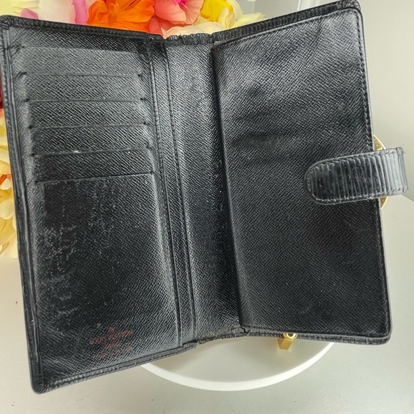 Vintage Black Epi Leather Louis Vuitton long Kiss snap Wallet - Picture 14 of 15